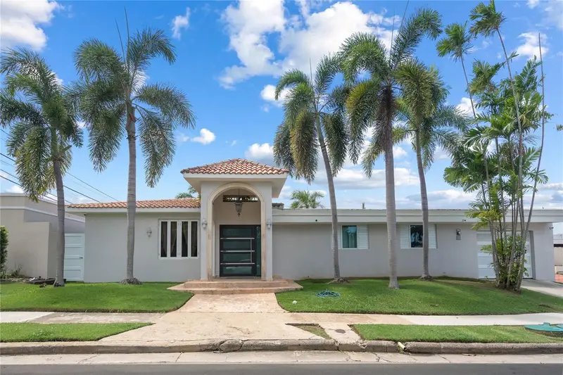 840 Malaga, PR