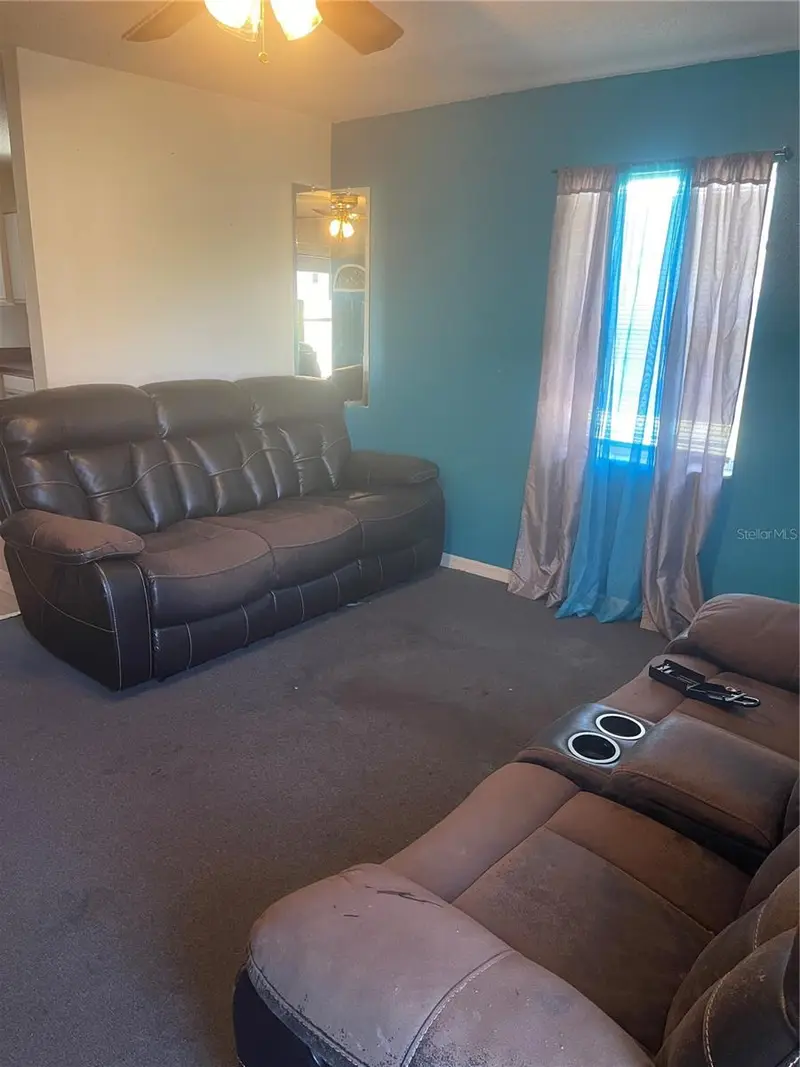 511 30th St E, FL