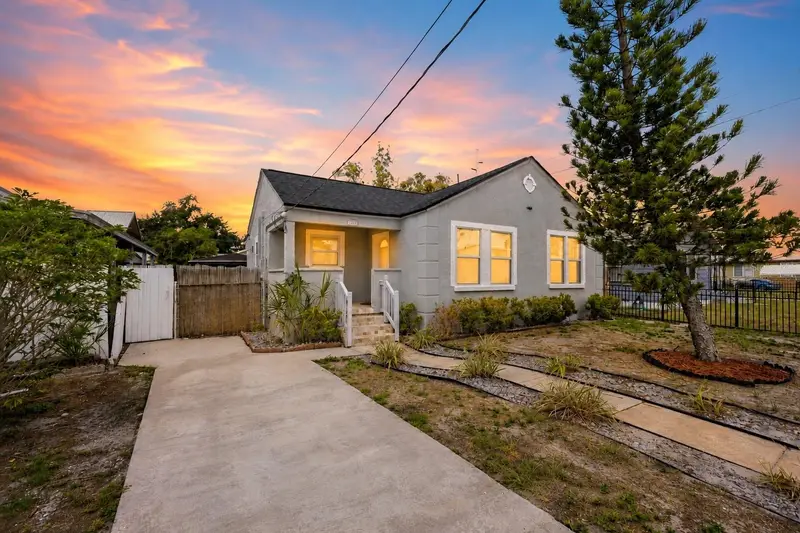 2403 Corrine St, FL