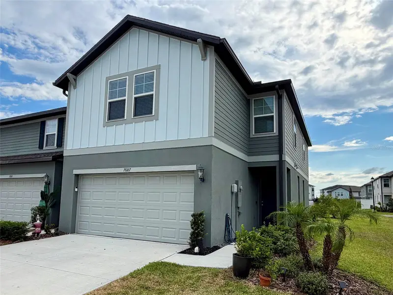7687 Intrepid Rd, FL