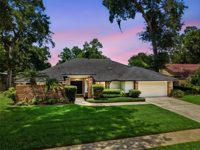 2309 Sweetwater Country Club Place Dr, FL