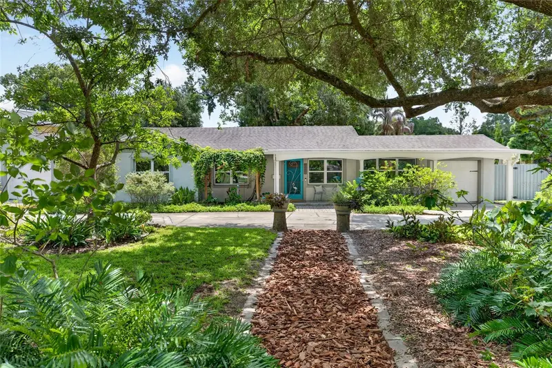 633 Buckminster Cir, FL
