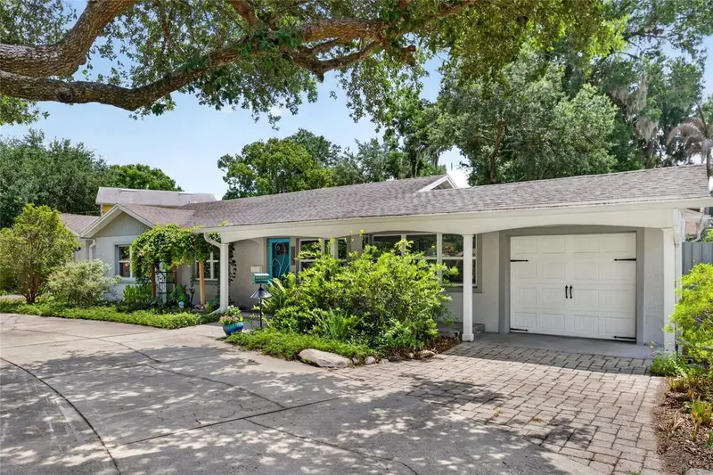 633 Buckminster Cir, FL