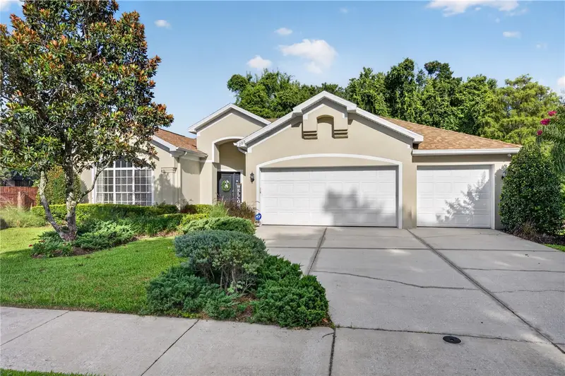 200 Blue Creek Dr, FL