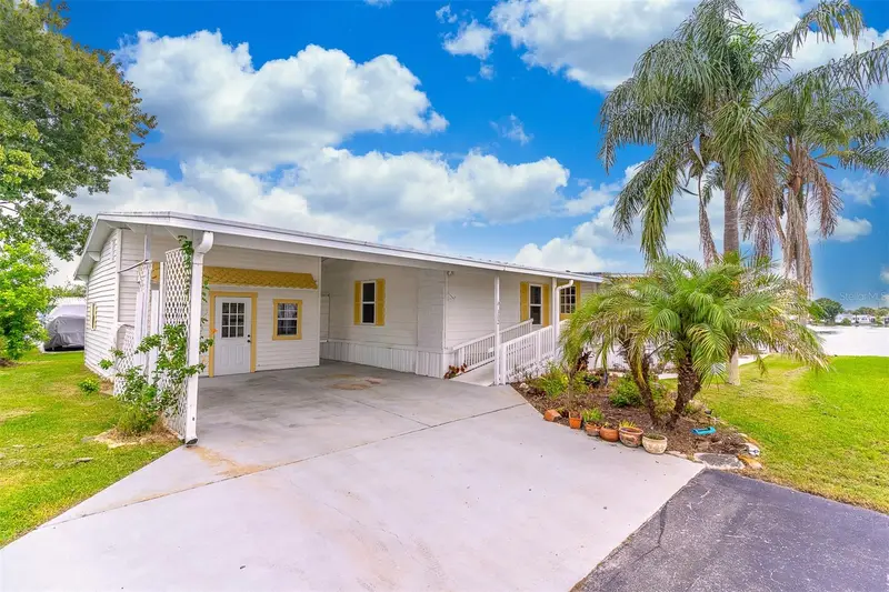302 Basswood Ct, FL