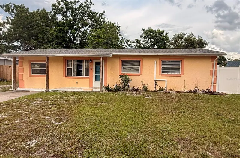 880 Emerald Dr, FL