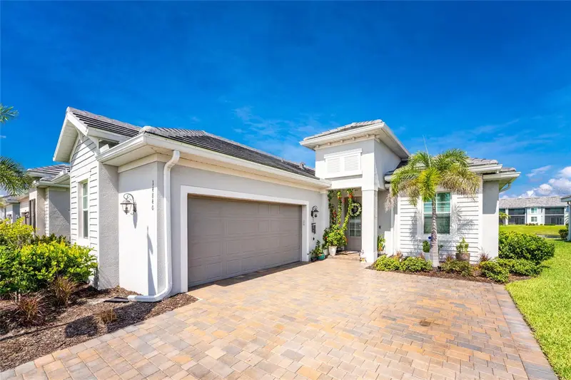14840 Redbud Ln, FL