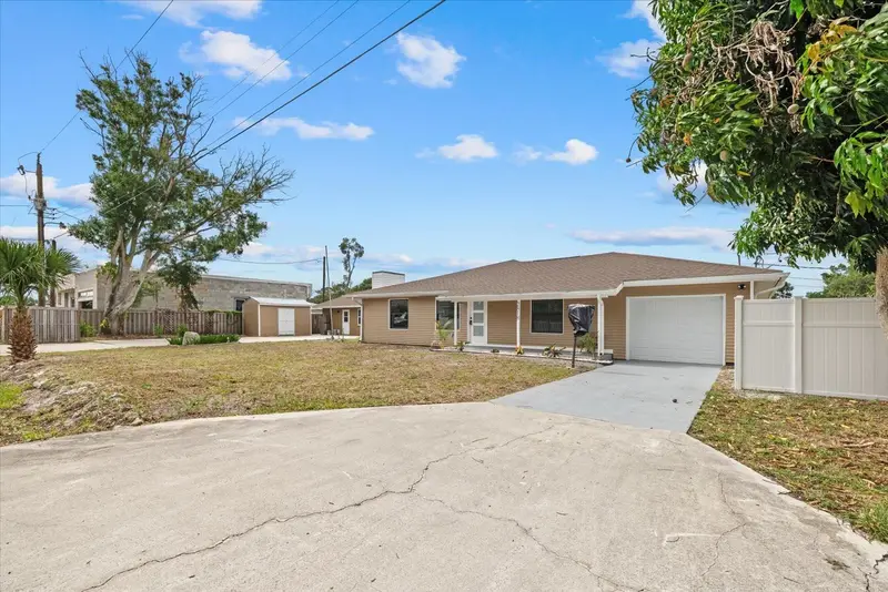 2818 Olympic St, FL