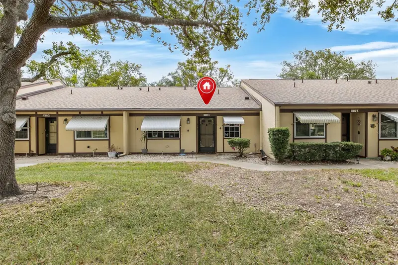 8310 High Point Cir #4, FL