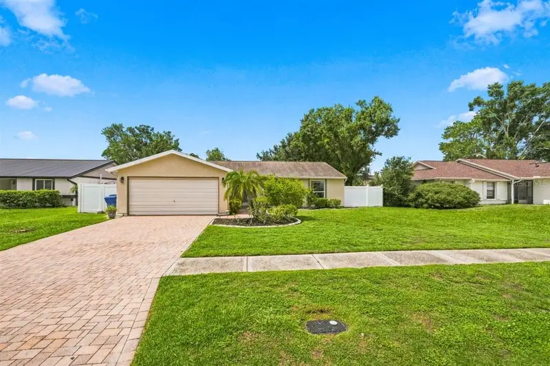5309 Black Pine Dr, FL
