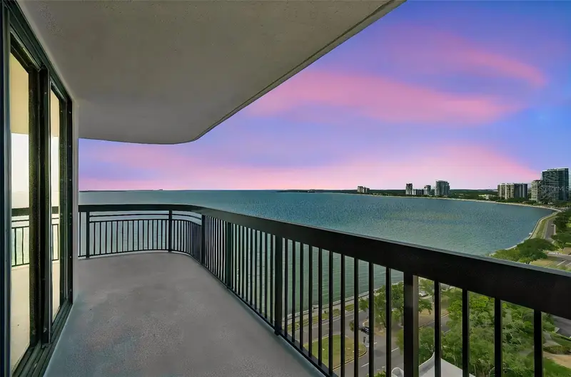 2413 Bayshore Blvd #1904, FL