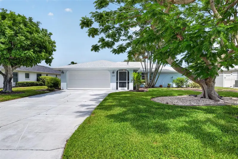 1226 Pine Needle Rd, FL