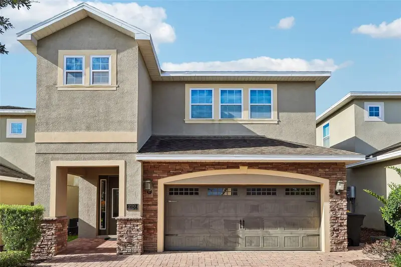 220 Pendant Ct, FL