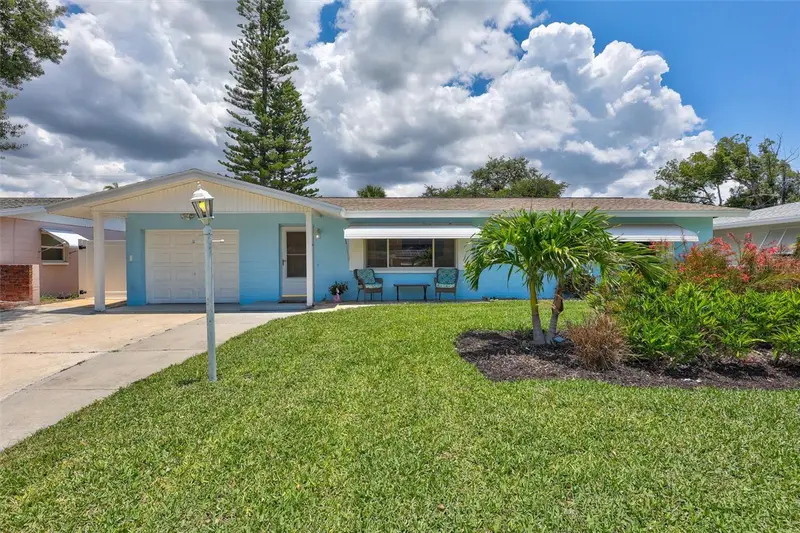 7687 117th St, FL