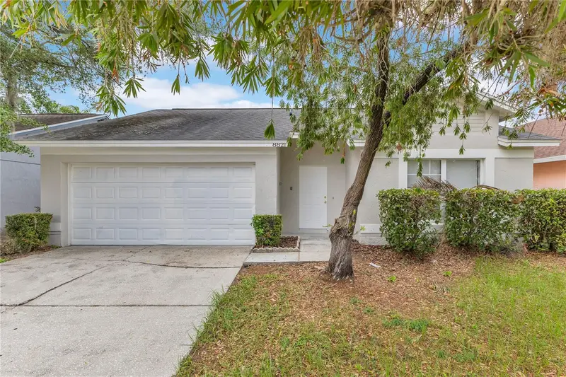 8821 Parliament Ct, FL