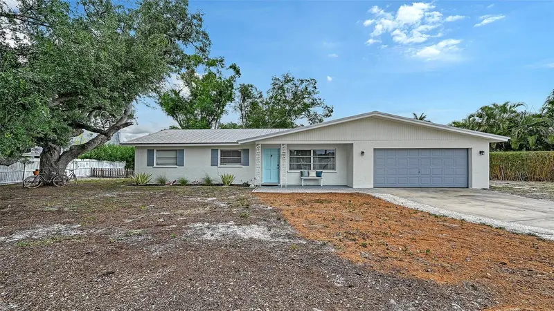 2103 Lusitania Dr, FL
