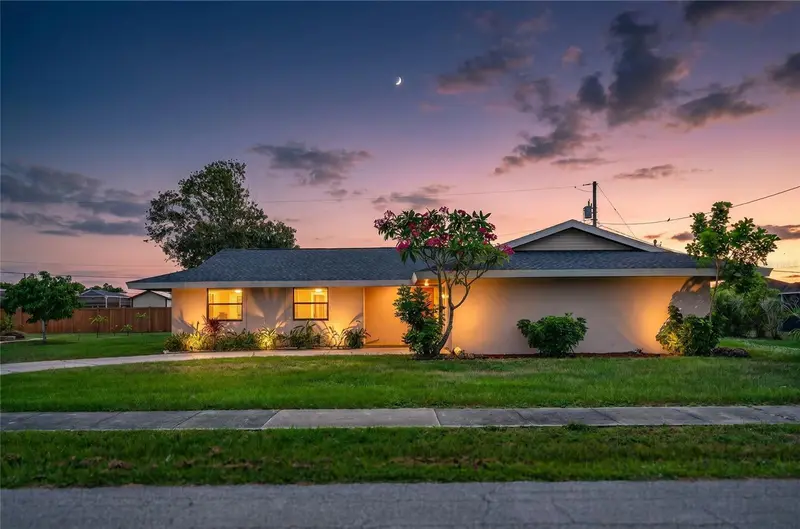 337 Colgan Ave Se, FL