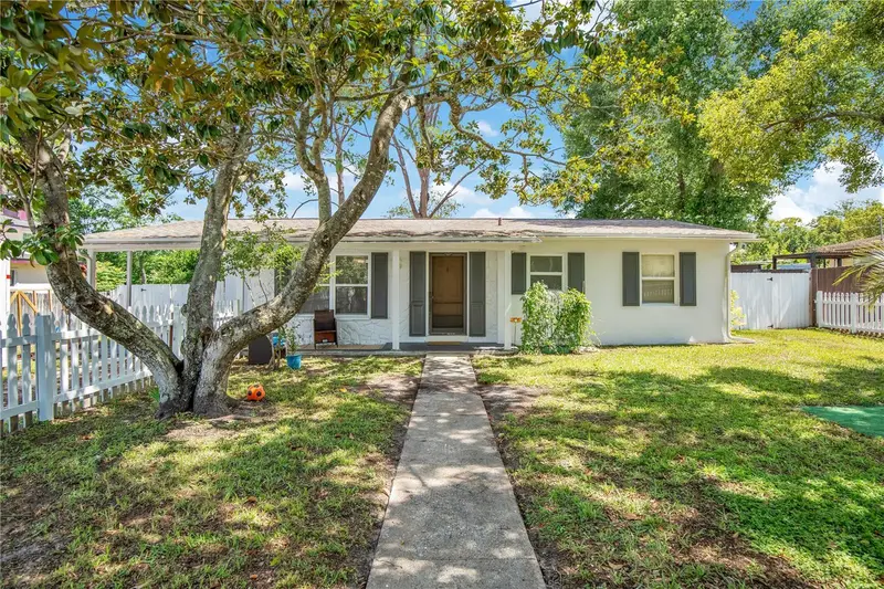 682 Merrimac St, FL