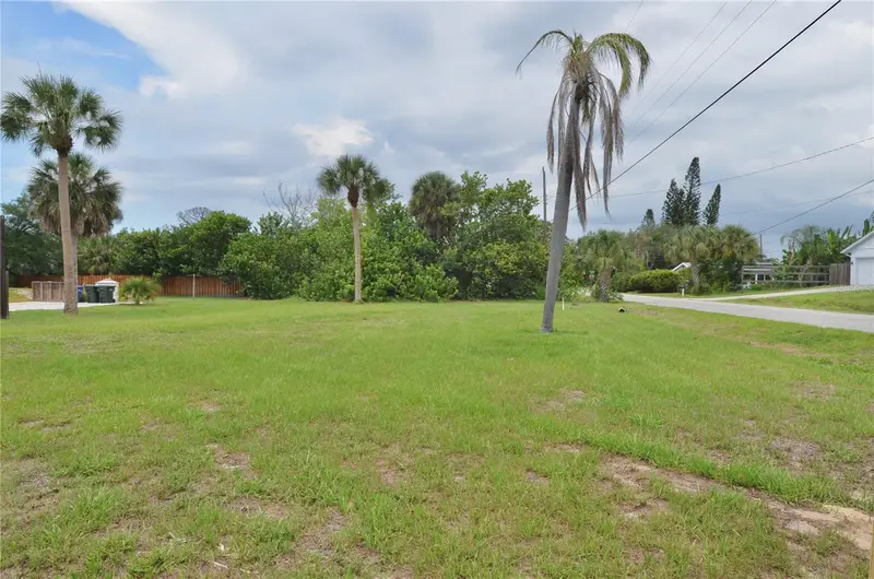 610 Coquina Ct, FL