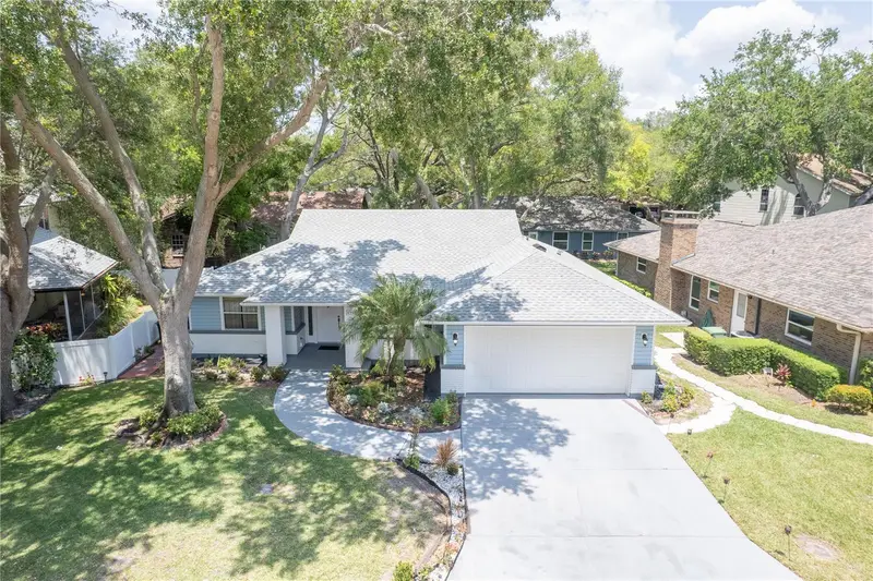 6908 Arbor Oaks Cir, FL