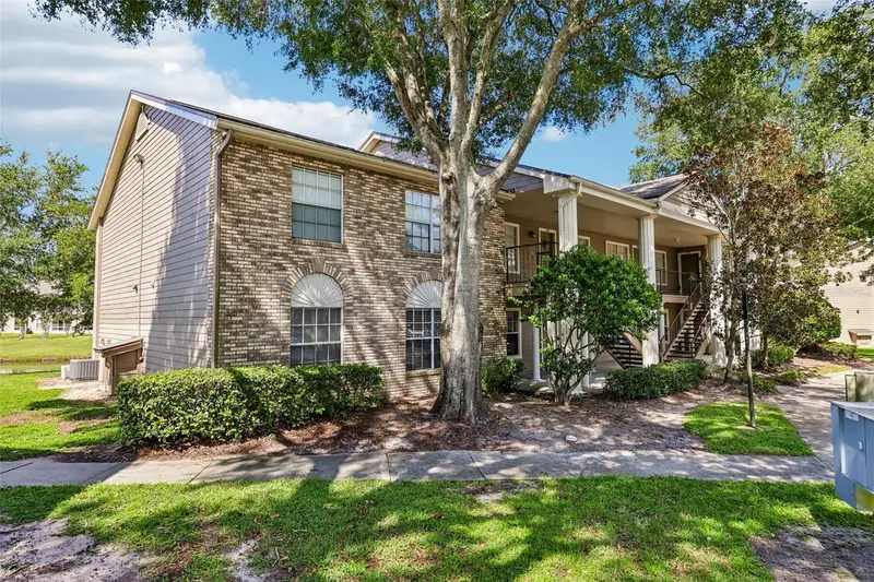 124 Reserve Cir #100, FL