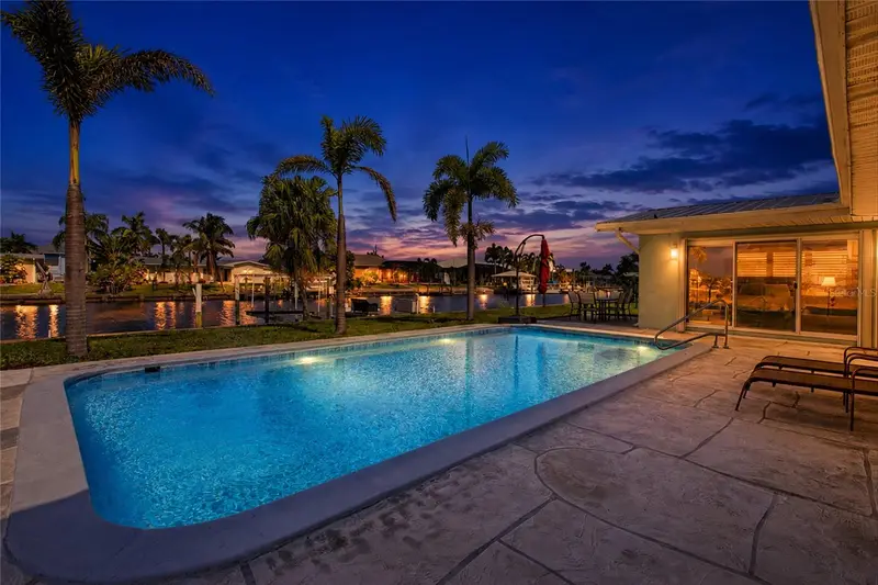 174 Severin Rd Se, FL