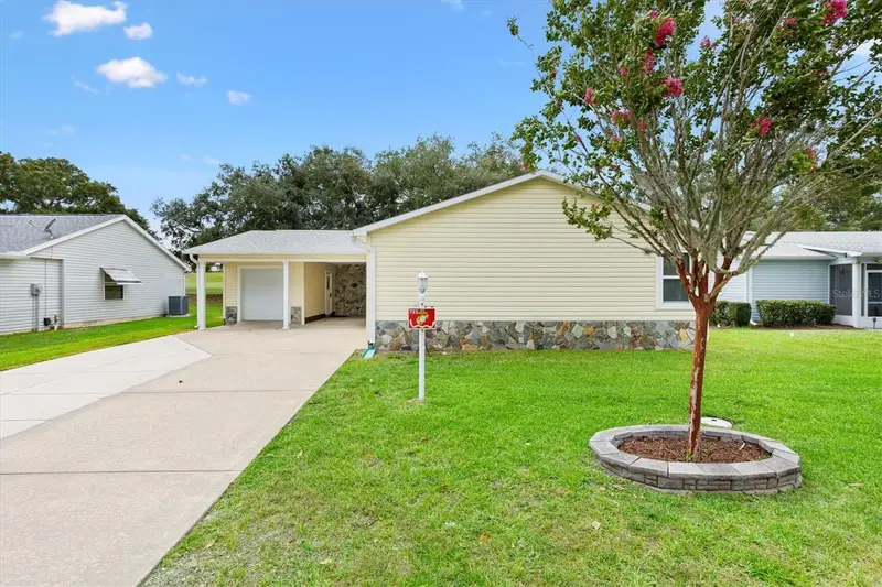 723 Heathrow Ave, FL