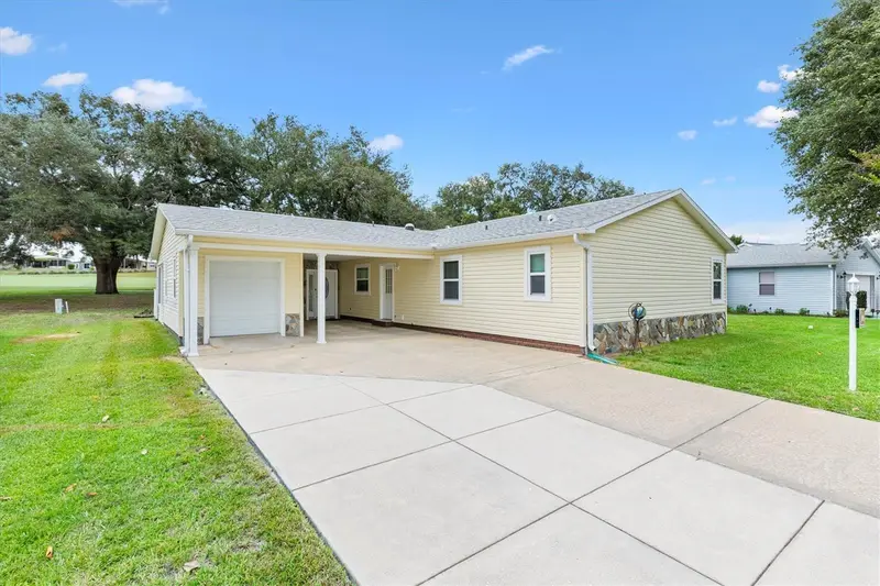 723 Heathrow Ave, FL