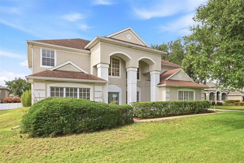936 Kingsridge Cir, FL