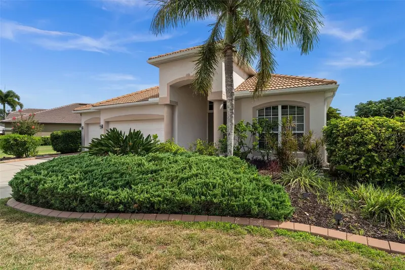 1595 Pinyon Pine Dr, FL