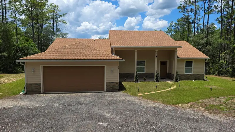 200 Hour Glass Cir, FL