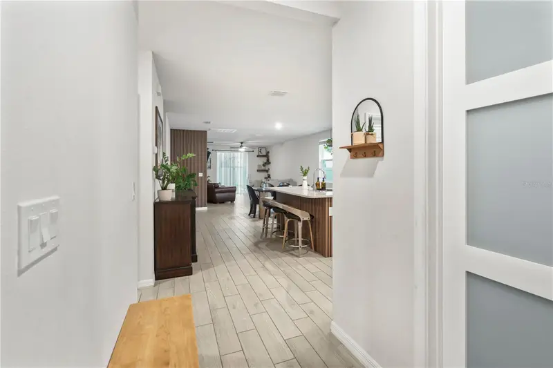 551 Amadoras Way, FL
