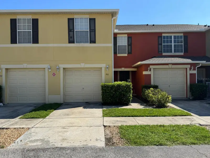561 Cresting Oak Cir #86, FL
