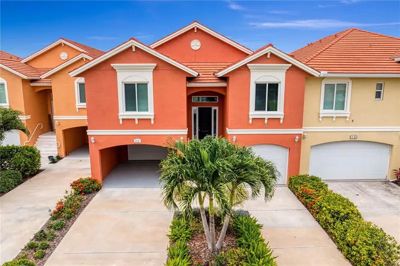 11 Franklin Ct S #C, FL