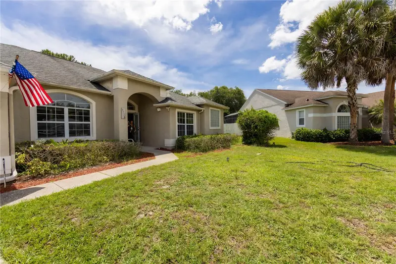4736 Sudbury Dr, FL
