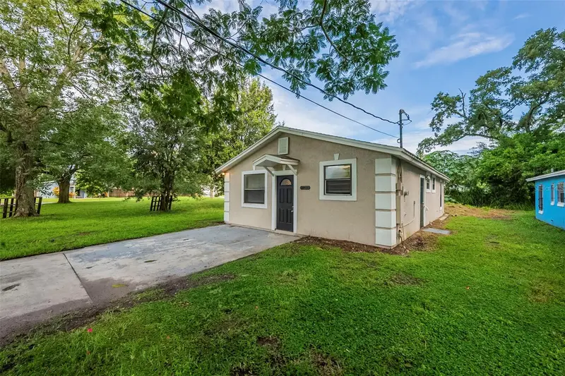523 Carver Blvd, FL