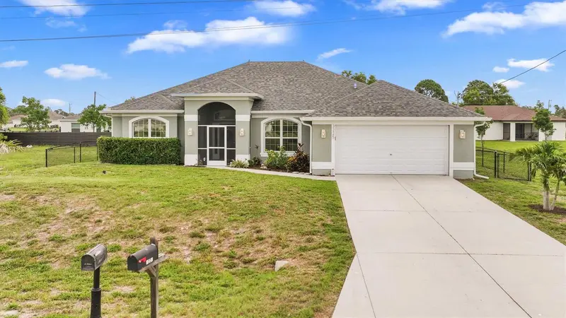 3225 Nw 2nd Pl, FL