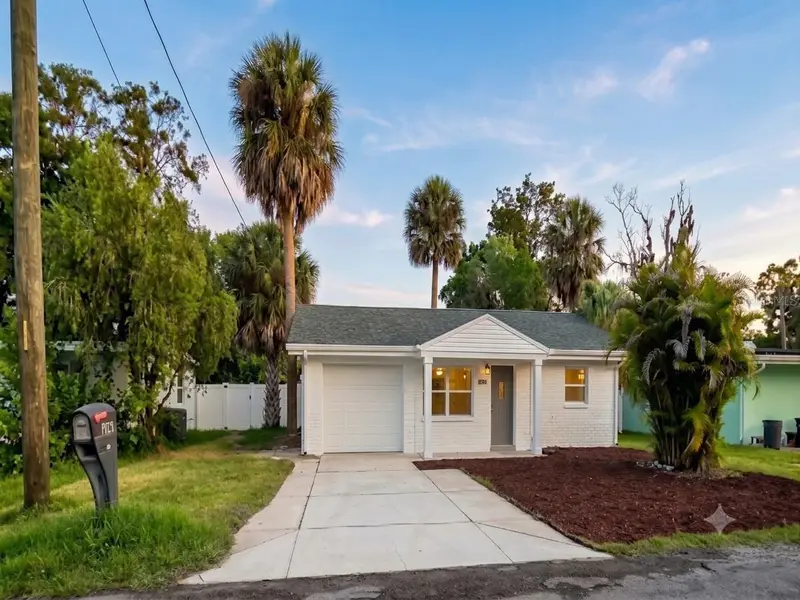 6703 Sandra Dr, FL
