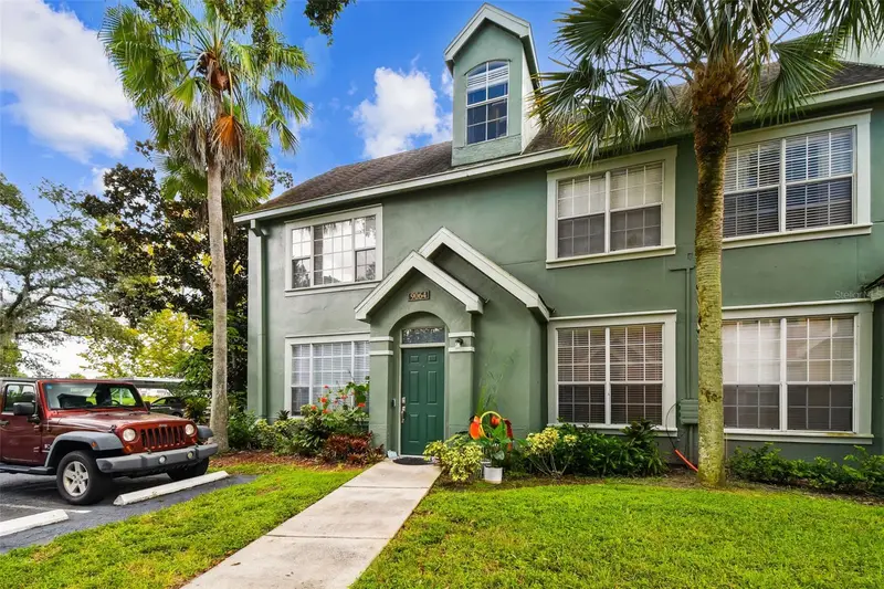 9064 Lake Chase Island Way, FL