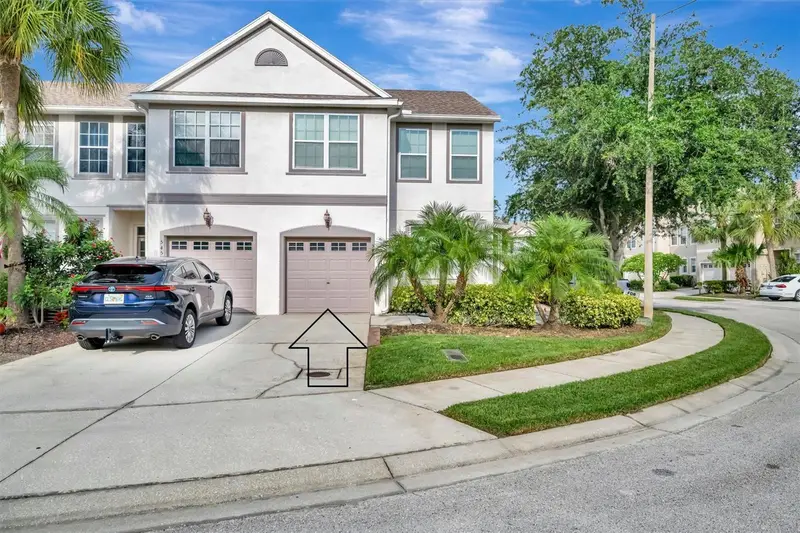 547 Black Lion Dr Ne, FL