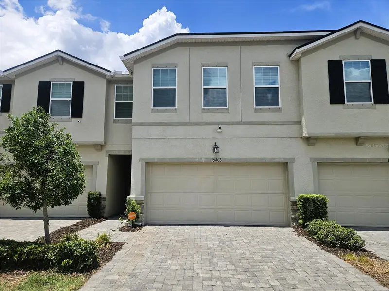 19403 Blue Pond Dr, FL