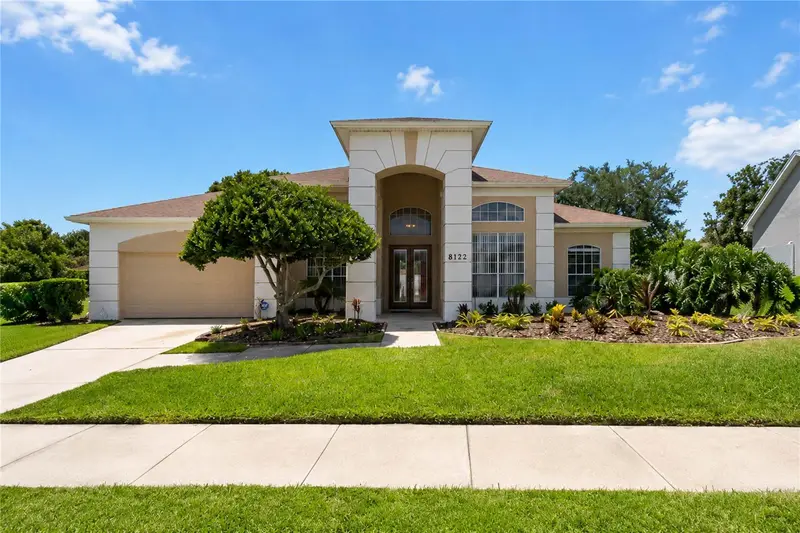 8122 Canyon Lake Cir, FL