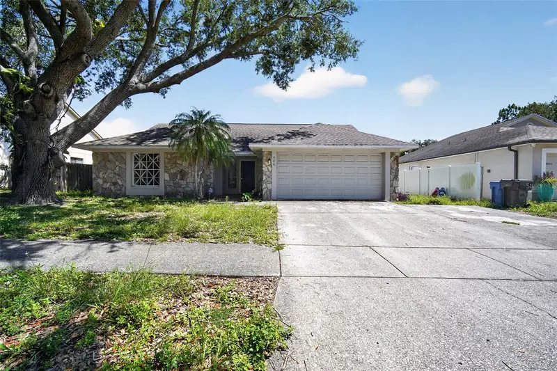 906 Lakemont Hills Blvd, FL