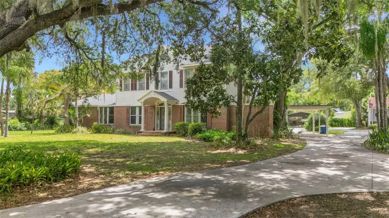 820 S Oak Ave, FL