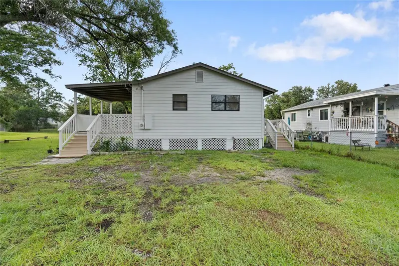 1707 1st St, FL