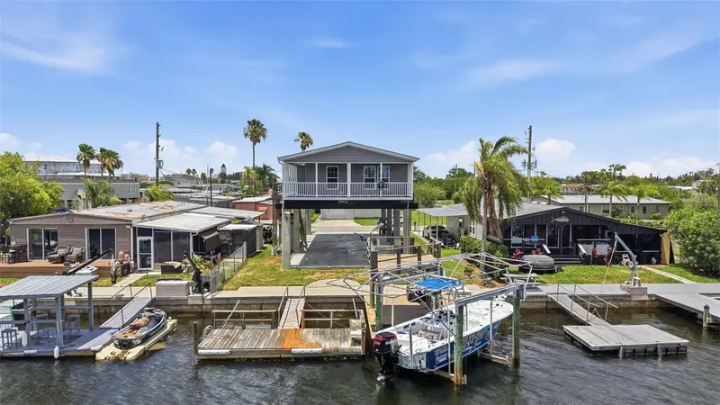 6310 Tower Dr, FL