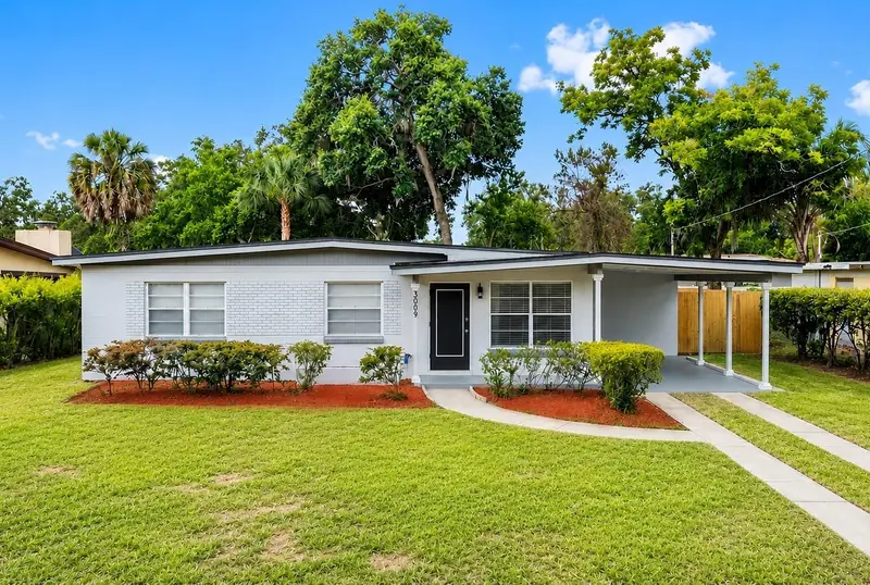 3009 E Flora St, FL