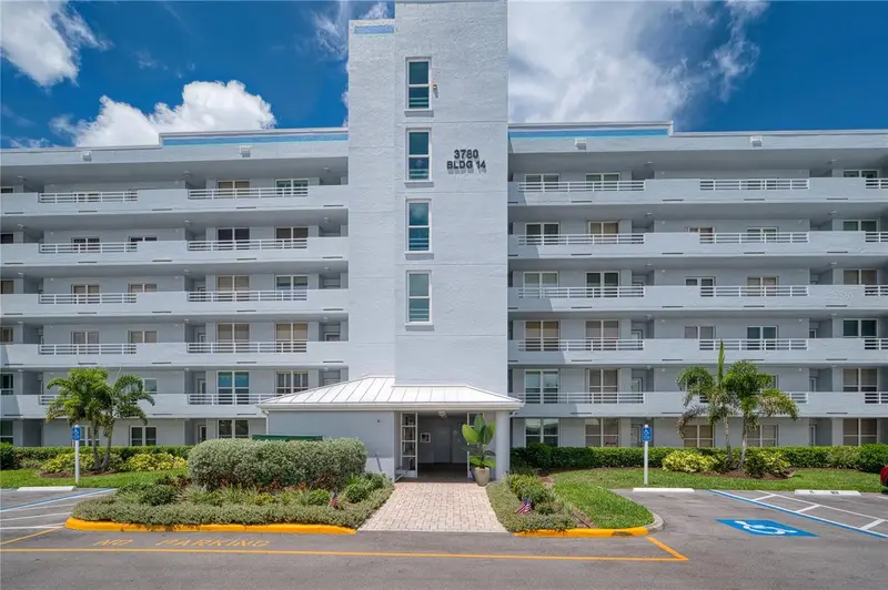 3780 Pinebrook Cir #504, FL