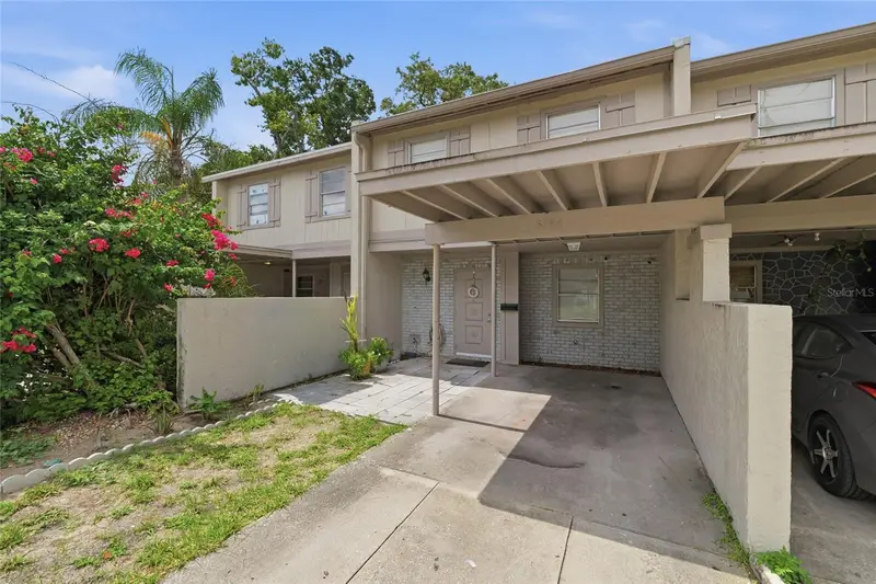 5104 Tennis Court Cir #5104, FL