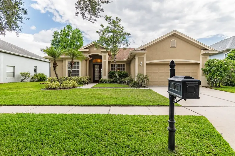 10506 Chelmsford Way, FL